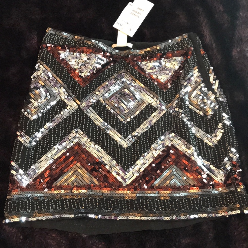 Mini Skirt ACCEPTING BASICALLY ALL BUNDLE OFFERS
